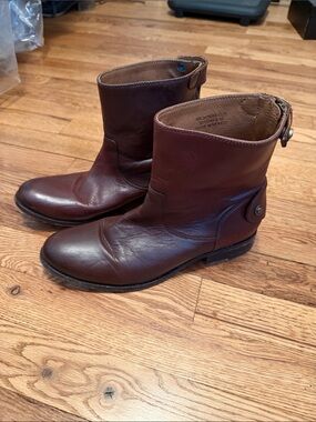 Women’s FRYE Brown Leather Mid-Calf Boots – Classic Pull-On Style